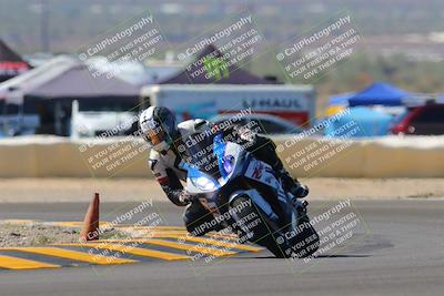 media/Oct-09-2022-SoCal Trackdays (Sun) [[95640aeeb6]]/Turn 2 (1110am)/